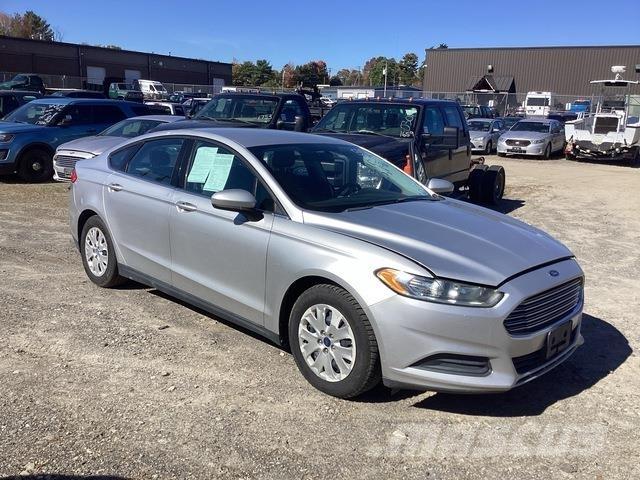 Ford Fusion S Автомобілі