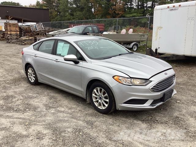Ford Fusion S Автомобілі