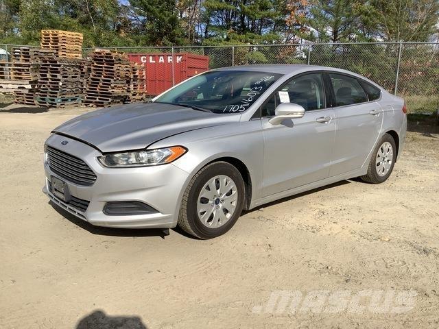 Ford Fusion SE Автомобілі