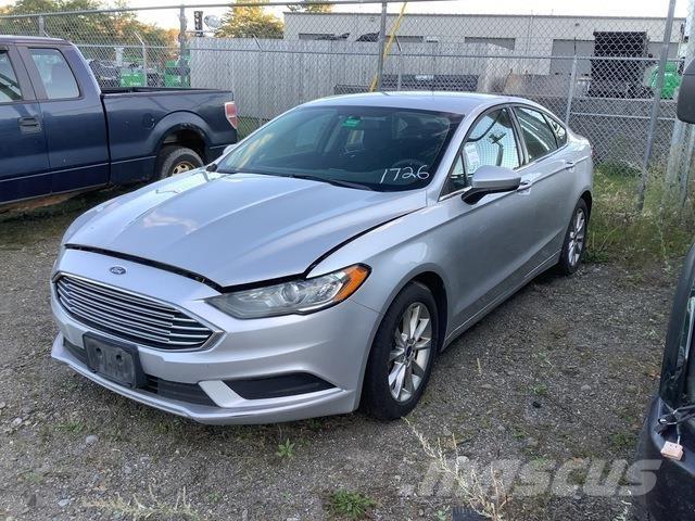 Ford Fusion SE Автомобілі