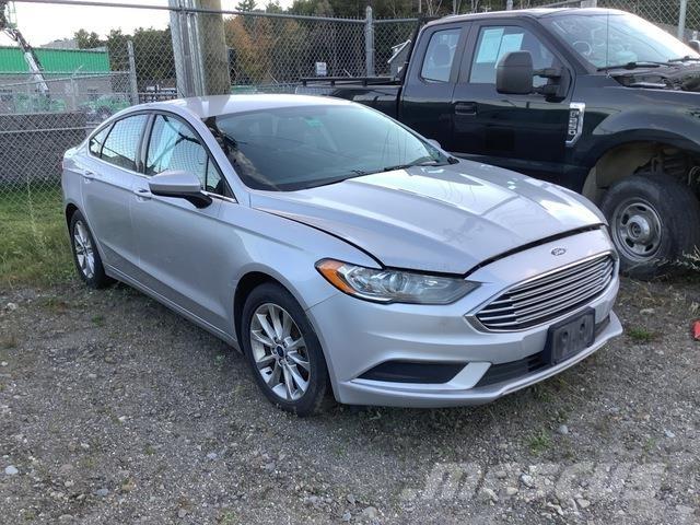 Ford Fusion SE Автомобілі