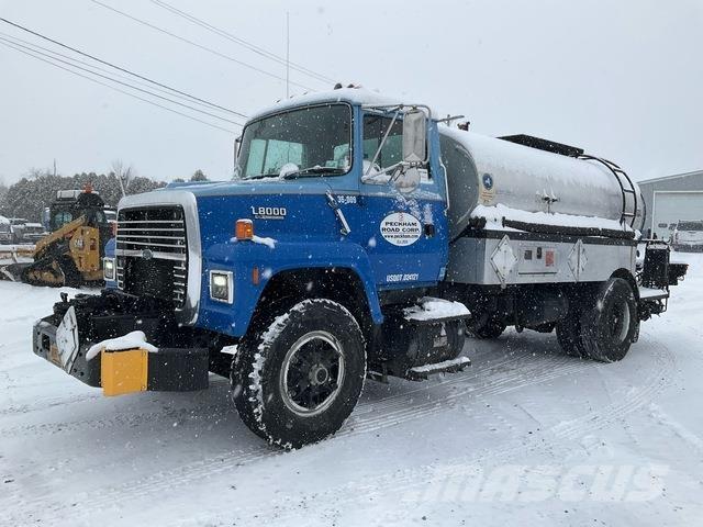 Ford L8000 Бетономішалки (Автобетонозмішувачі)