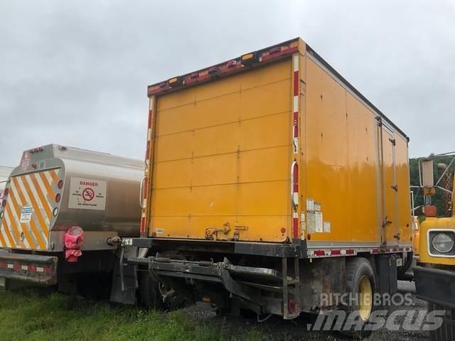 Ford L8000F Фургони
