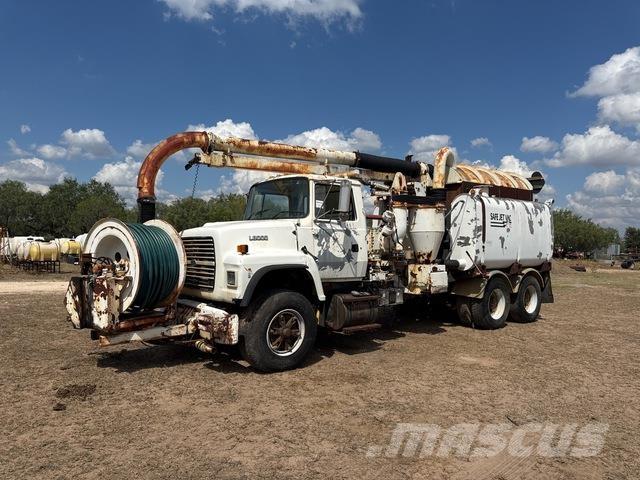 Ford LNT8000F Гусеничні екскаватори