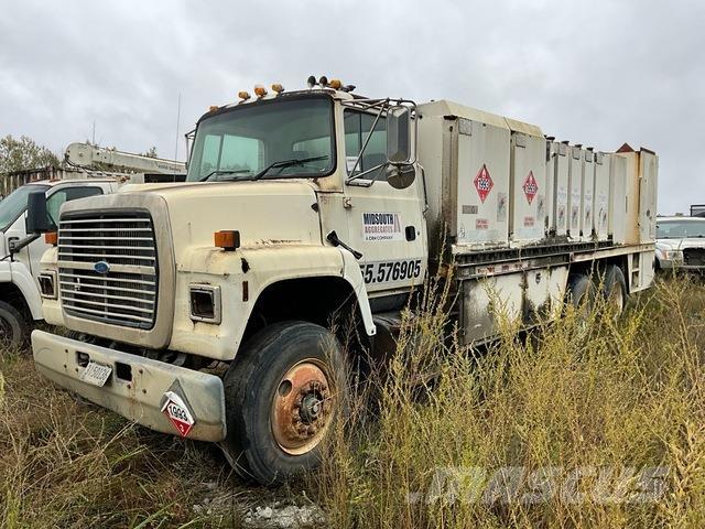 Ford LNT9000 Вантажівки-цистерни