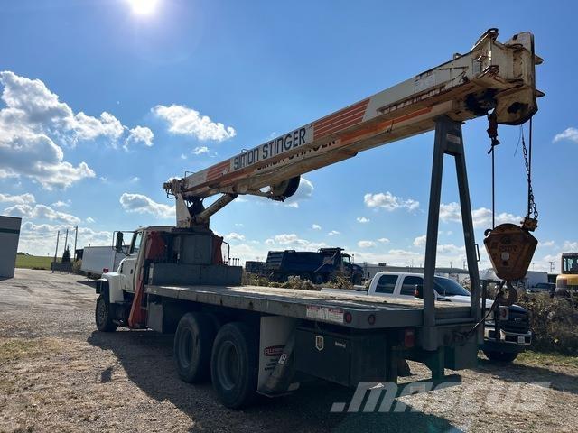 Ford LT8000 Вантажівки / спеціальні