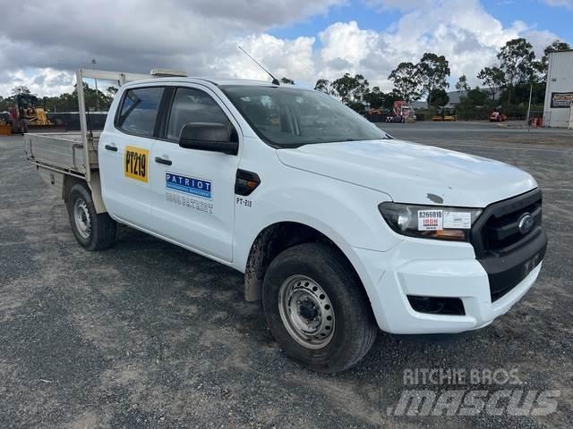 Ford Ranger Пікапи / Бічне розвантаження