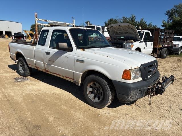 Ford Ranger Пікапи / Бічне розвантаження