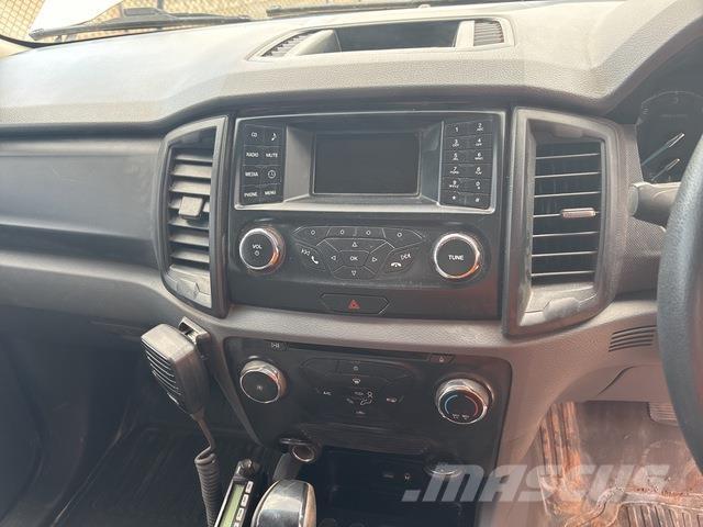 Ford Ranger Пікапи / Бічне розвантаження