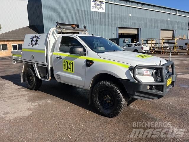 Ford Ranger XL Пікапи / Бічне розвантаження
