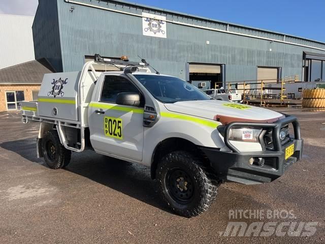 Ford Ranger XL Пікапи / Бічне розвантаження