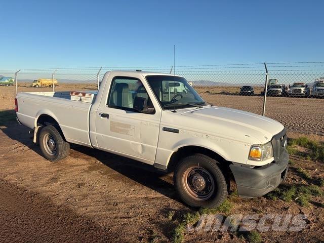 Ford Ranger XL Пікапи / Бічне розвантаження