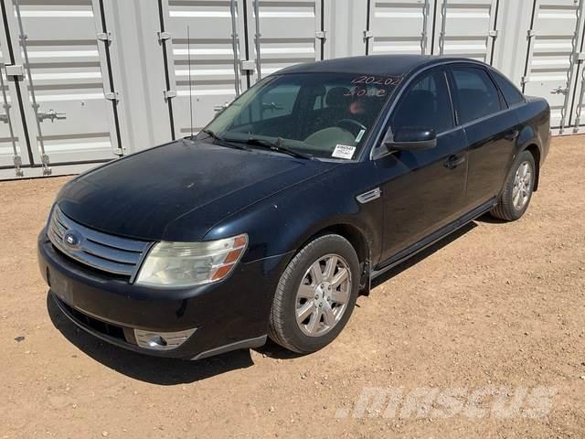Ford Taurus SE Автомобілі