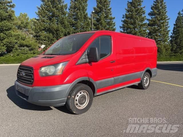 Ford Transit Панельні фургони