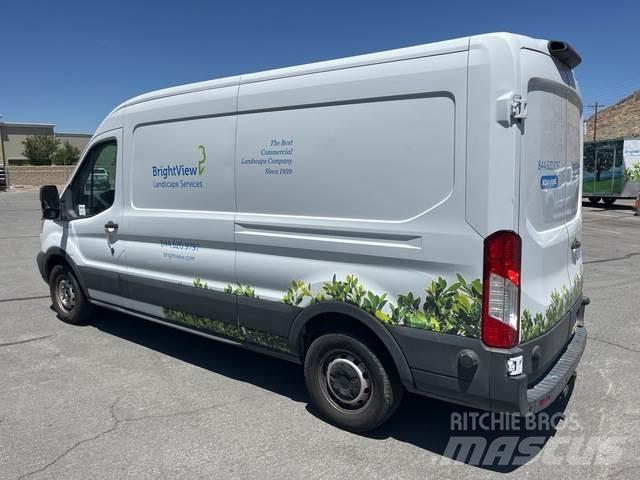Ford Transit Панельні фургони