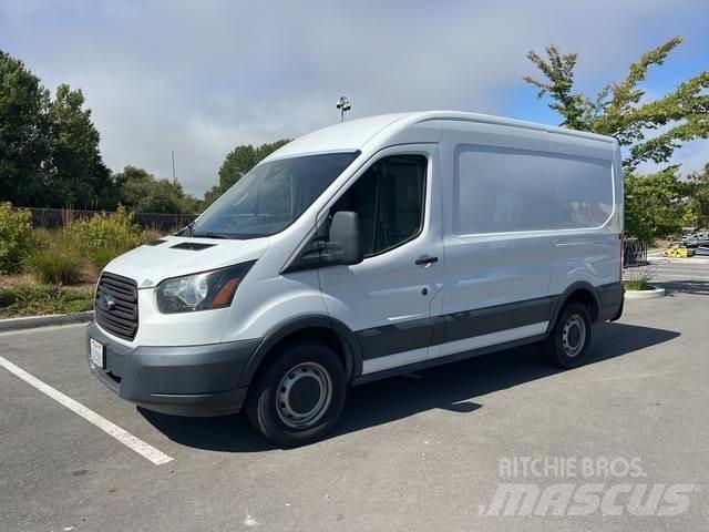 Ford Transit Панельні фургони