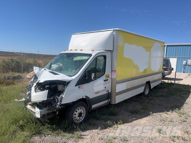 Ford Transit Панельні фургони