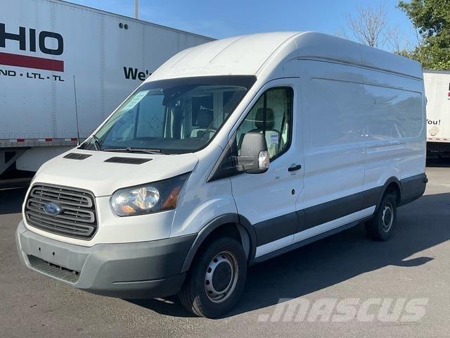 Ford Transit Фургони