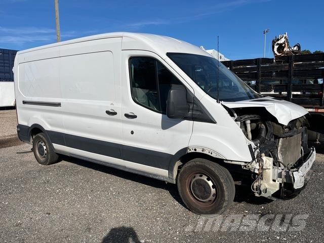Ford Transit Панельні фургони