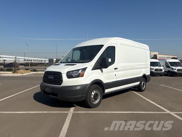 Ford Transit Панельні фургони
