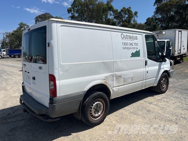 Ford Transit Панельні фургони