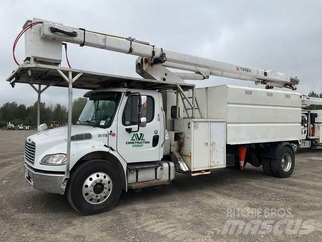 Freightliner  Автовишки на базі вантажівки