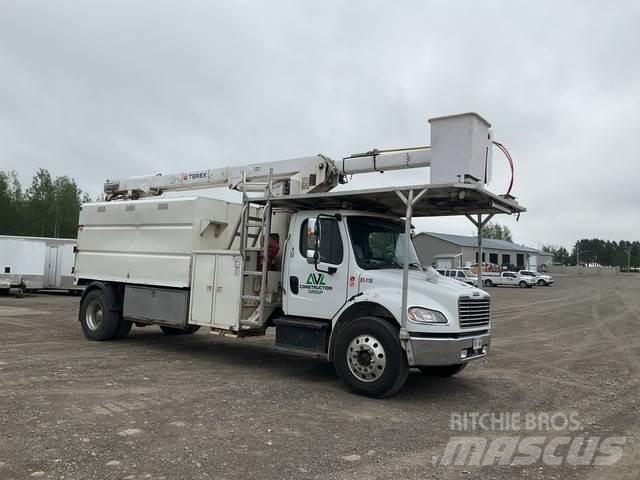 Freightliner  Автовишки на базі вантажівки