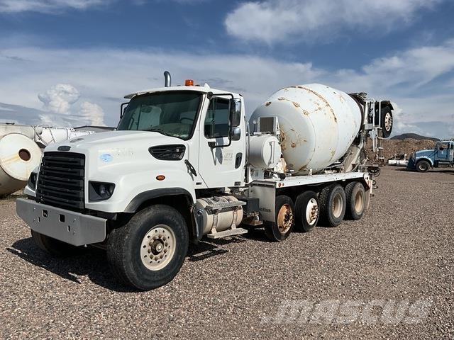 Freightliner  Вантажівки / спеціальні