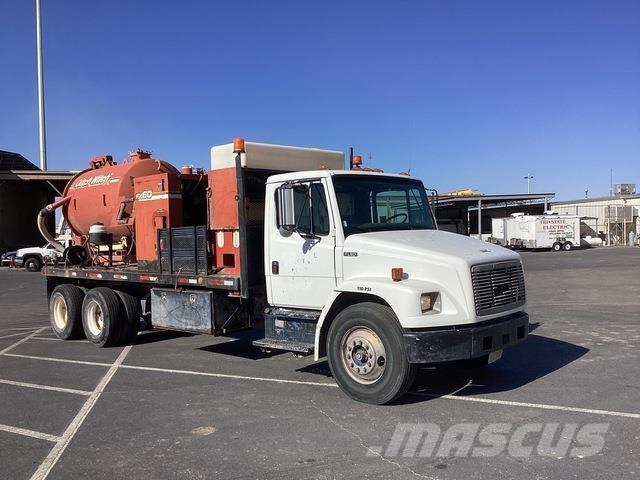 Freightliner  Гусеничні екскаватори