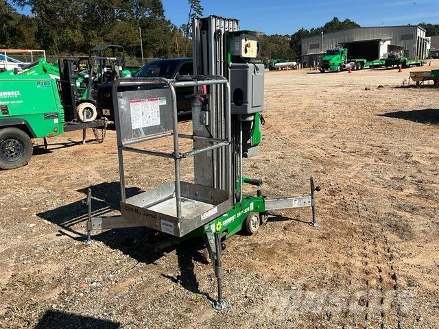 Genie AWP-30S Вертикальні щоглові підйомники