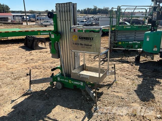 Genie AWP-30S Вертикальні щоглові підйомники