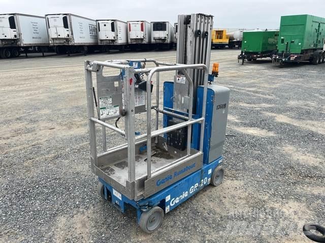 Genie GR20 Вертикальні щоглові підйомники