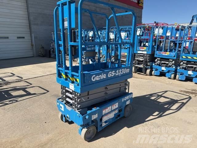 Genie GS-1330M Підйомники-ножиці