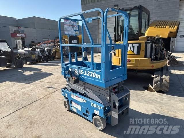 Genie GS-1330M Підйомники-ножиці