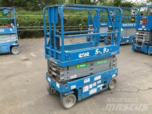 Genie GS-1930 Підйомники-ножиці