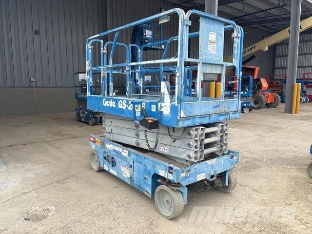 Genie GS-2646 Підйомники-ножиці