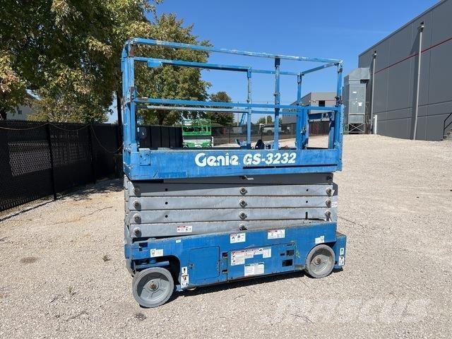 Genie GS-3232 Підйомники-ножиці