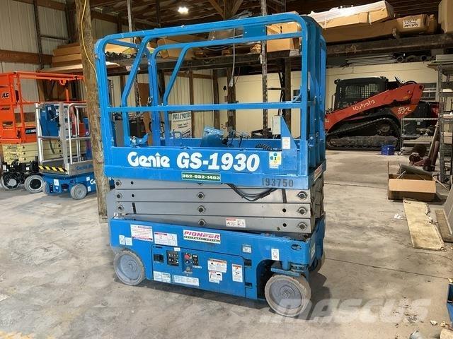 Genie GS1930 Підйомники-ножиці