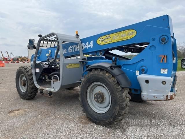 Genie GTH-844 Телескопічні навантажувачі