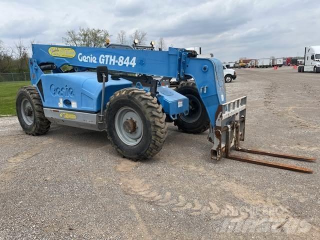Genie GTH-844 Телескопічні навантажувачі