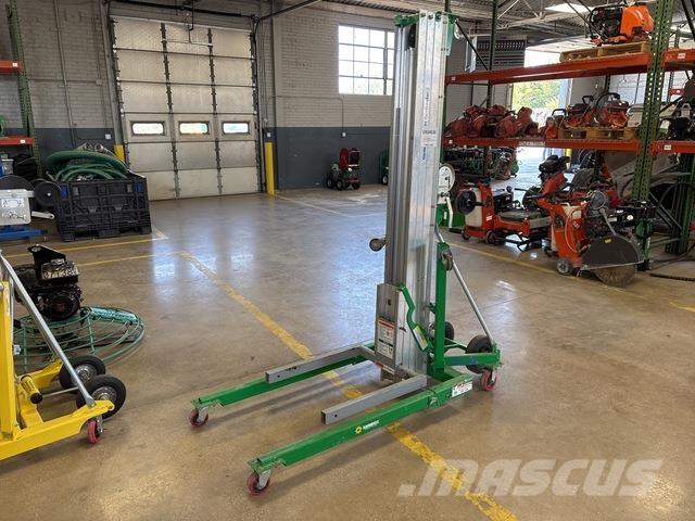 Genie SLC-18 Підйомно-транспортне обладнання і вантажні ліфти