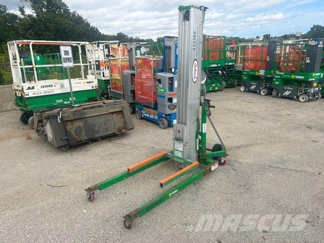 Genie SLC24 Підйомно-транспортне обладнання і вантажні ліфти