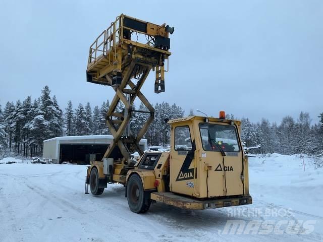  Giamec 211 Автовишки на базі вантажівки