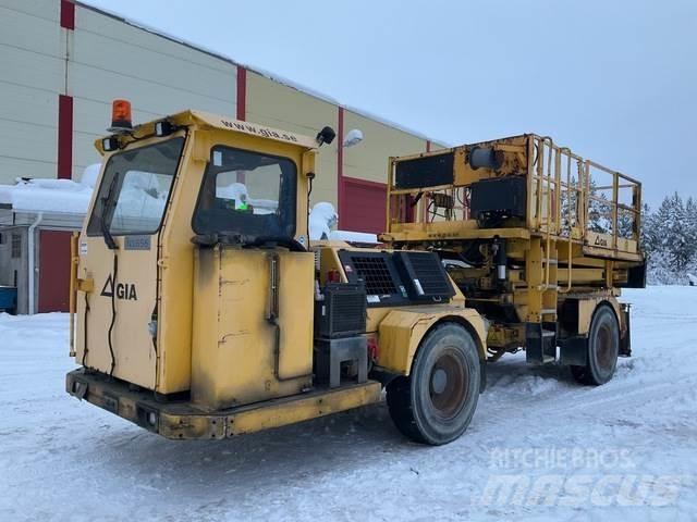  Giamec 211 Автовишки на базі вантажівки