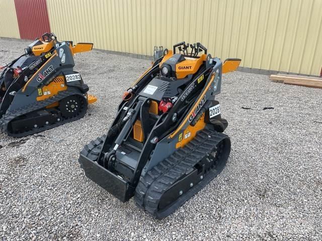 GiANT GS950T Міні-навантажувачі