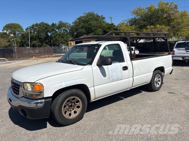 GMC 1500 Пікапи / Бічне розвантаження