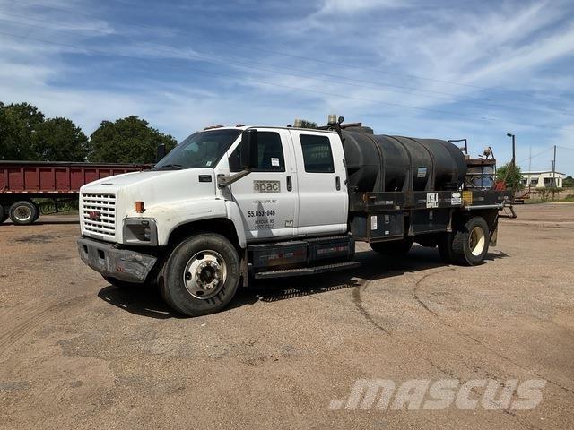 GMC 7500 Вантажівки-цистерни