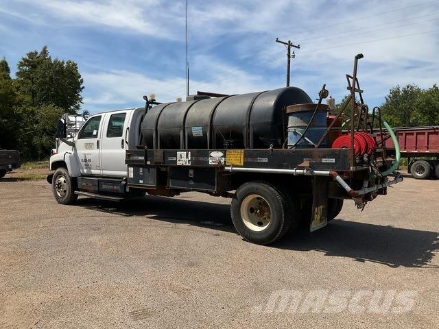 GMC 7500 Вантажівки-цистерни