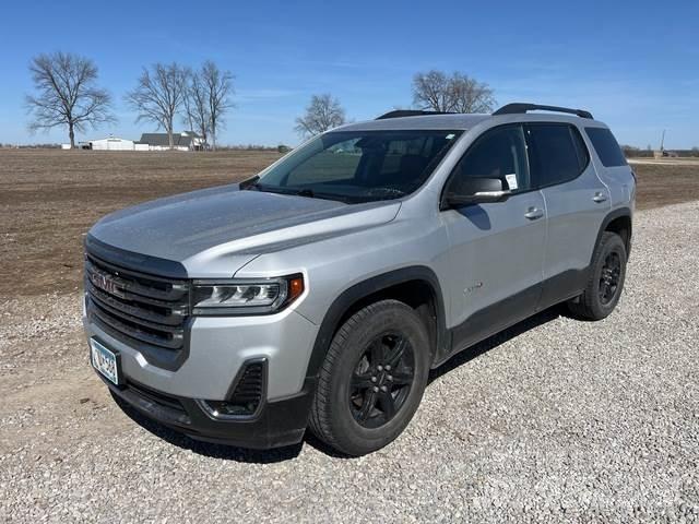 GMC Acadia Автомобілі