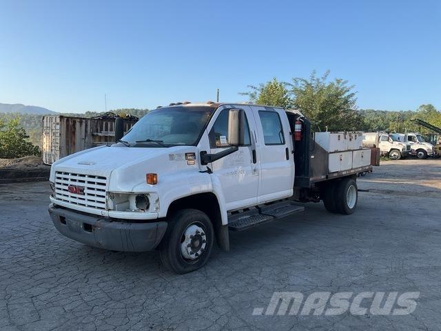 GMC C5500 Вантажівки-платформи/бокове розвантаження